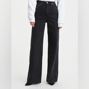 NWT Levis High Waisted Wide Leg Jeans